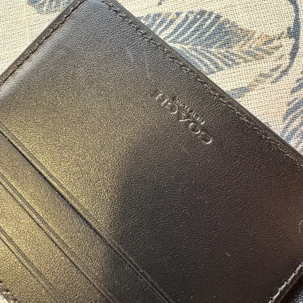 Coach Men’s Slim Billfold Wallet in Signature Canvas - Picture 5 of 7